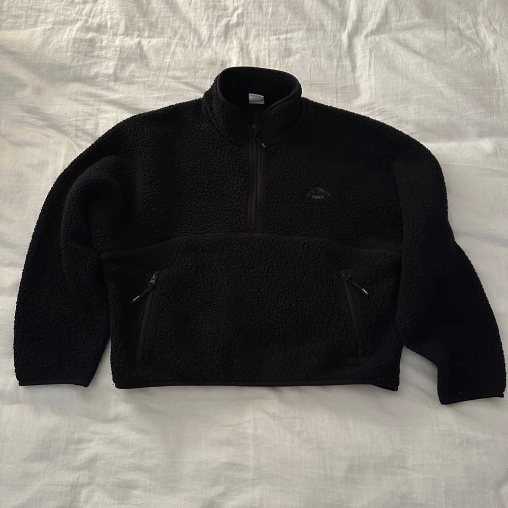 Black Aritzia polartec fleece TNA